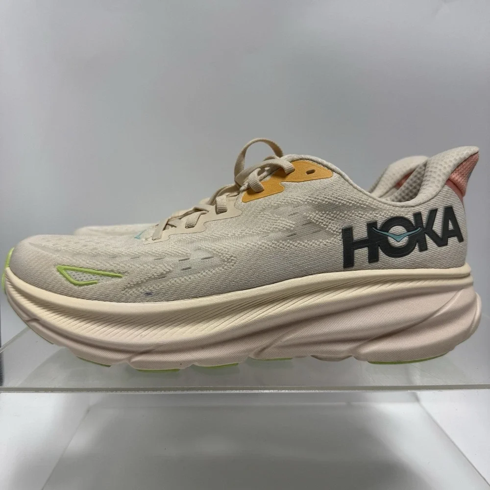 Hoka Clifton 9 Cream Vanilla Astral Running Shoes 1127896 VLS Women's Size 10.5